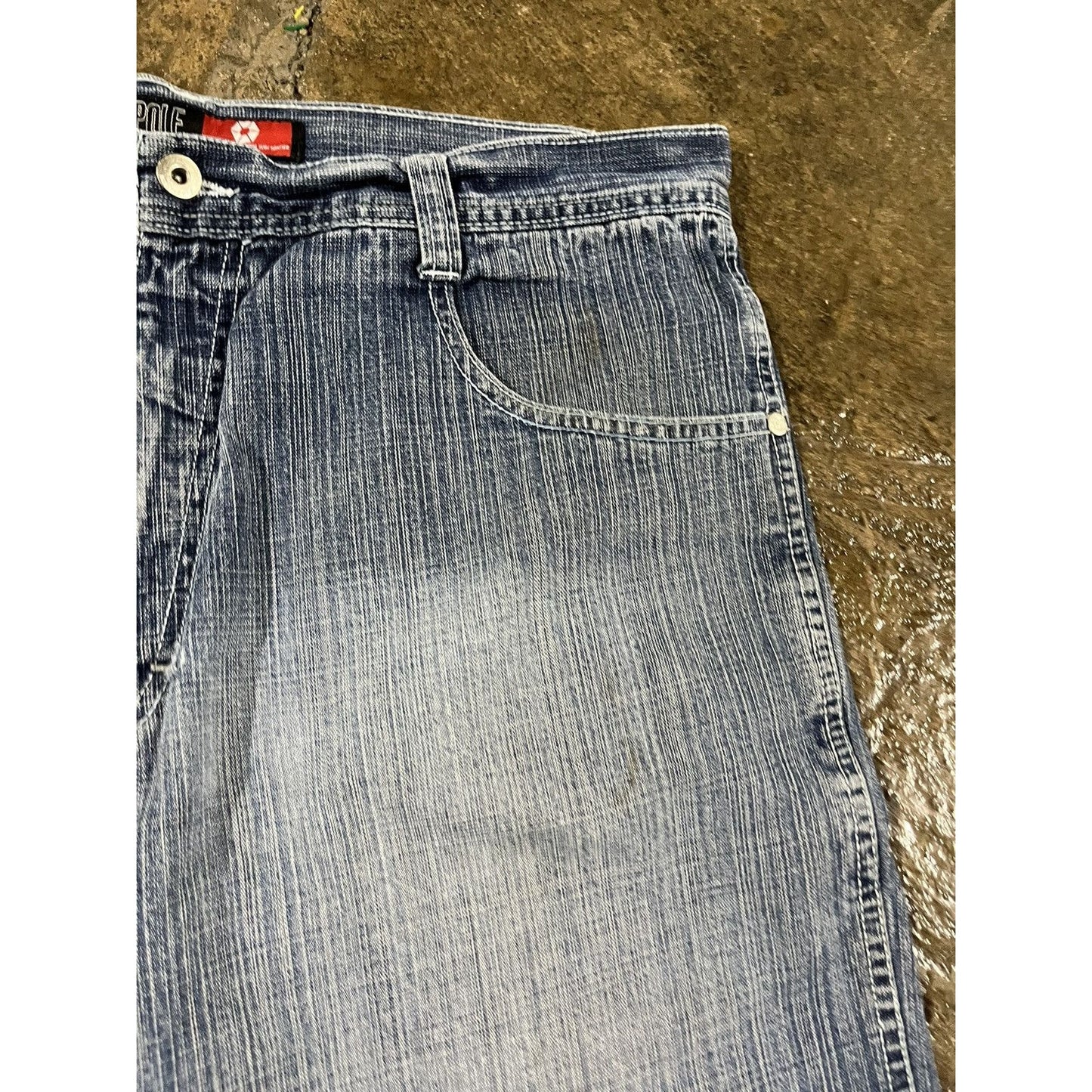 Vintage Y2K Faded Southpole Baggy Denim Shorts (36)