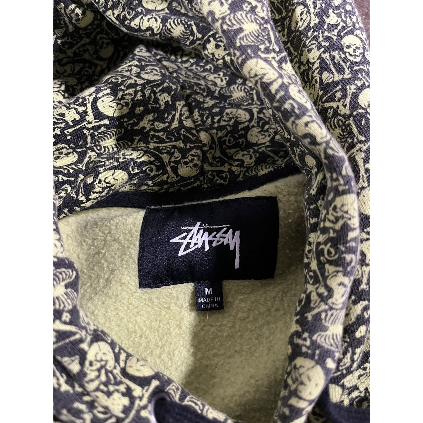 Stussy Skull & Bones Grunge Hoodie Sweatshirt (M)