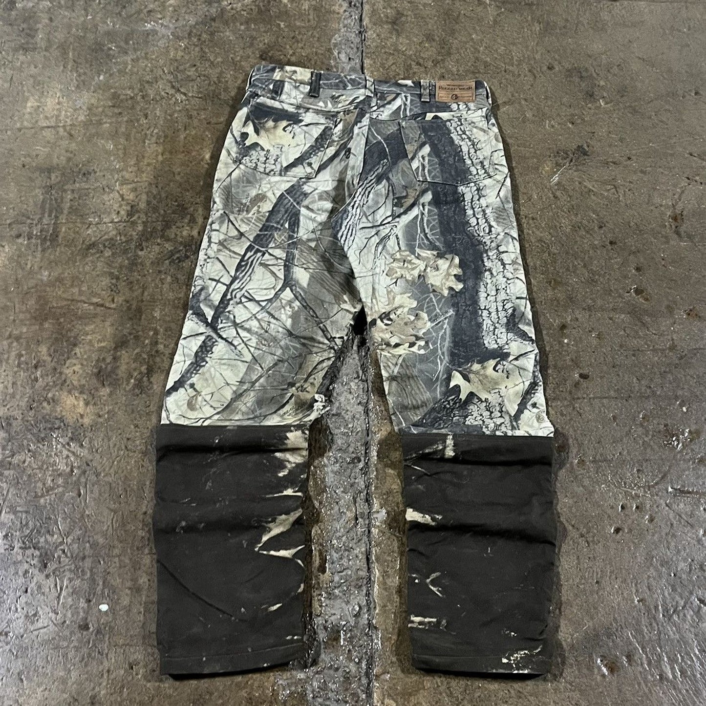 Vintage Y2K Camo Wrangler Realtree Workwear Jeans (36)