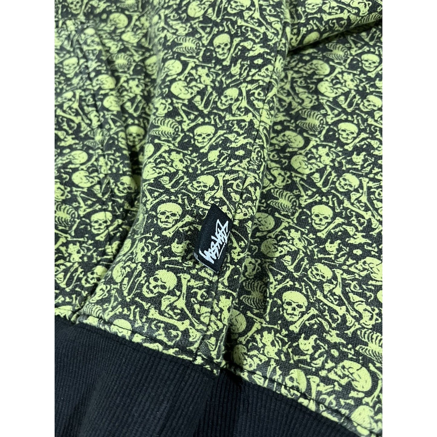 Stussy Skull & Bones Grunge Hoodie Sweatshirt (M)