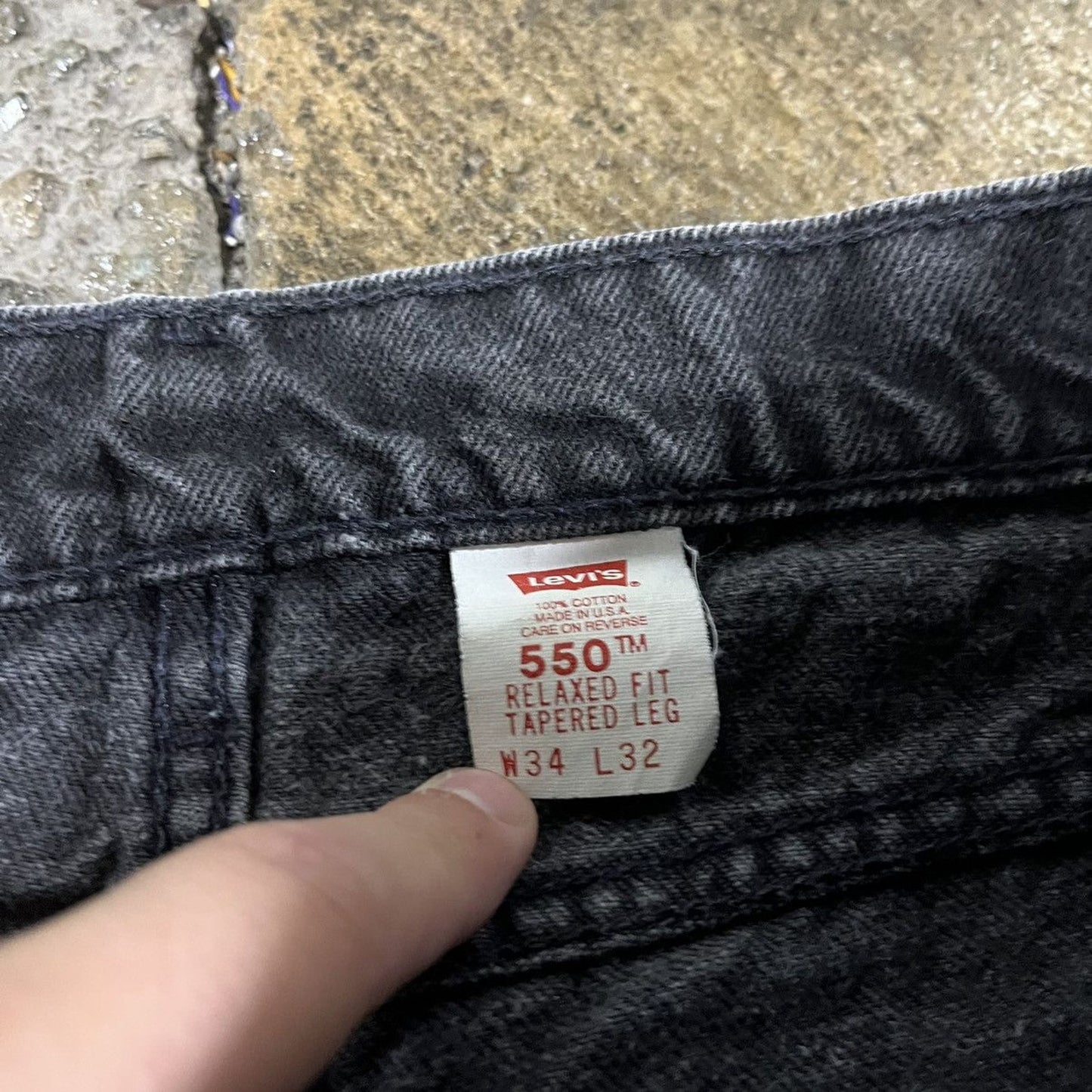 Vintage 90s Levi's 550 Orange Tab Jeans Made In USA (33)