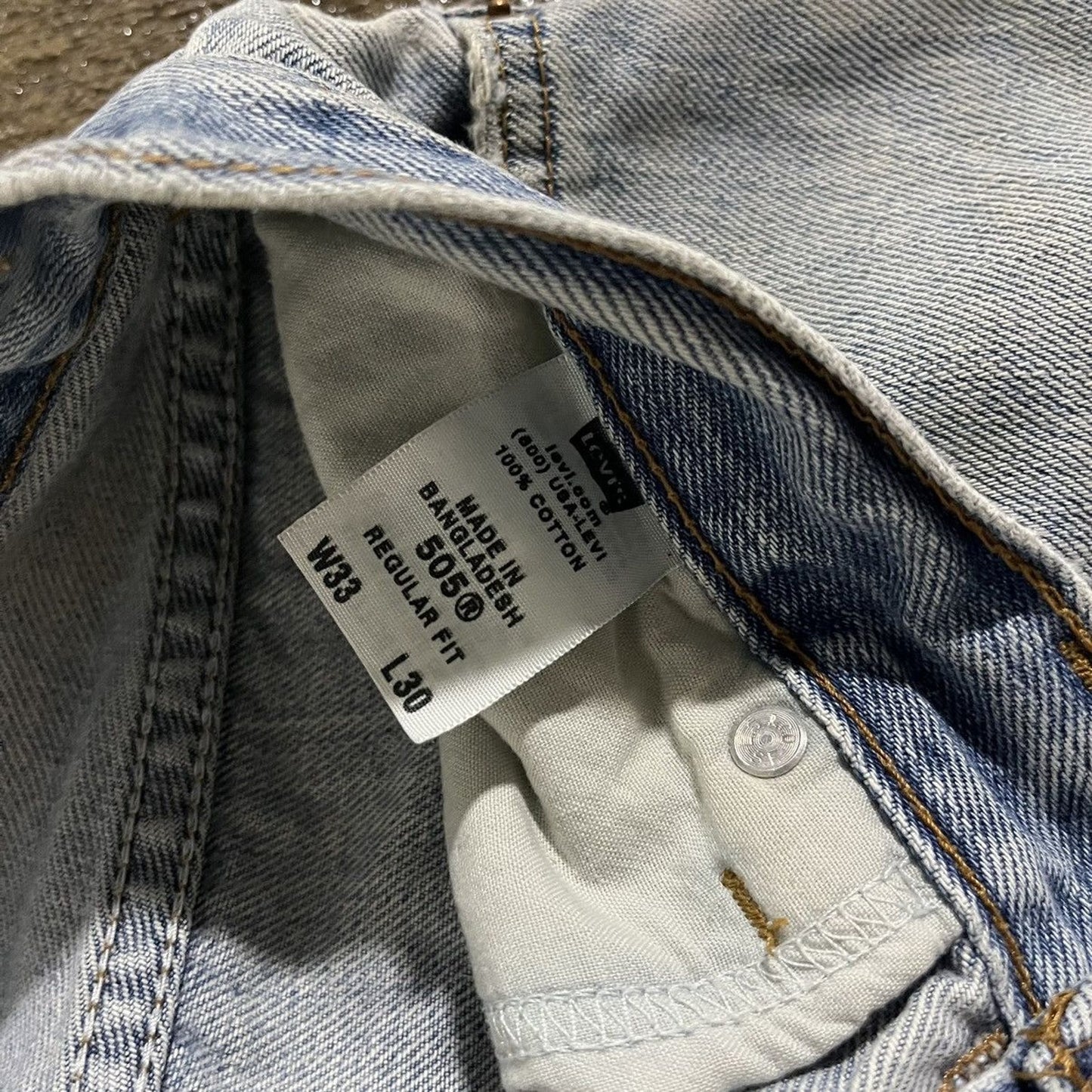 Vintage Y2K Levi's 505 Faded Essential Skater Jeans (31)