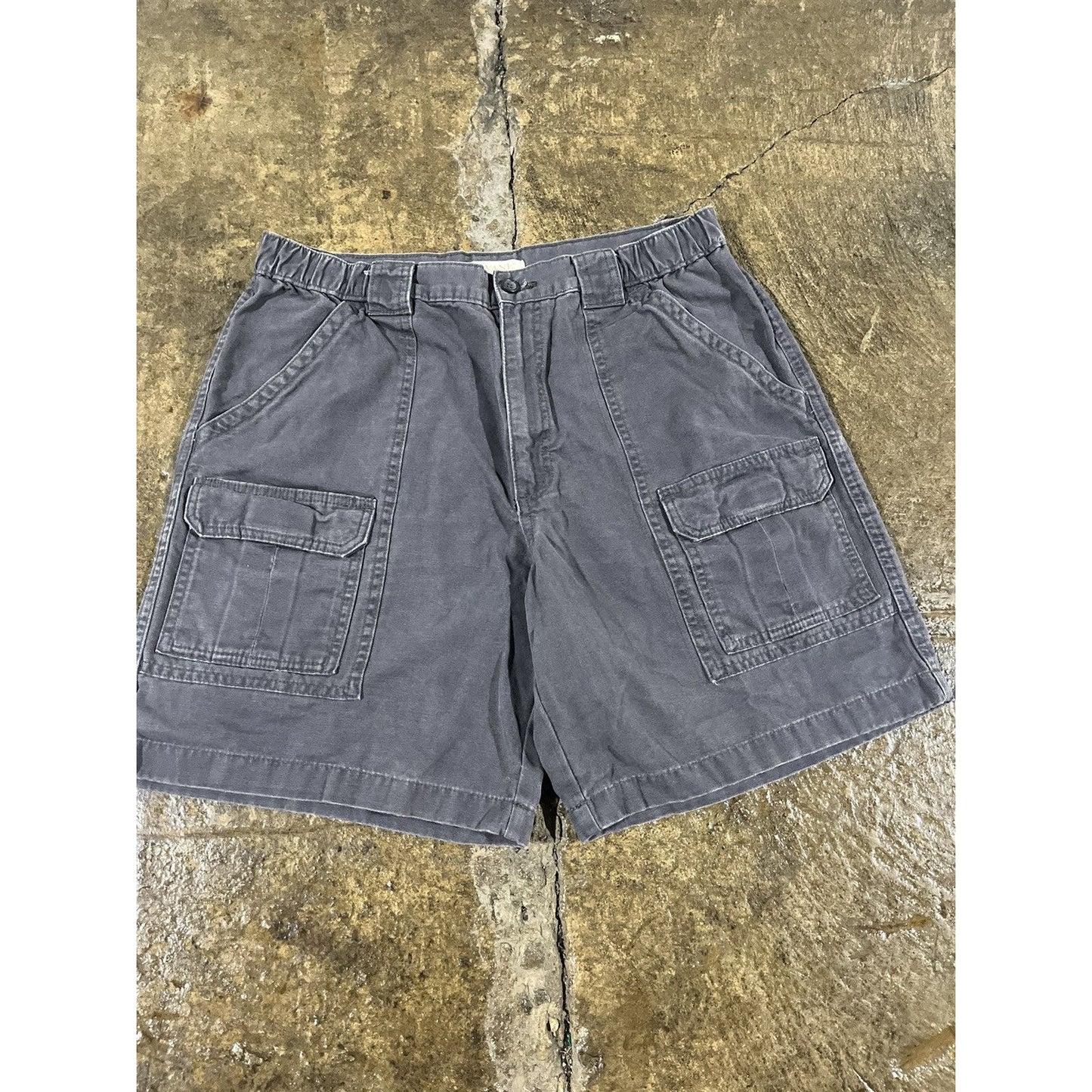 Vintage Y2K Savane Utility Workwear Essential Cargo Shorts (33)