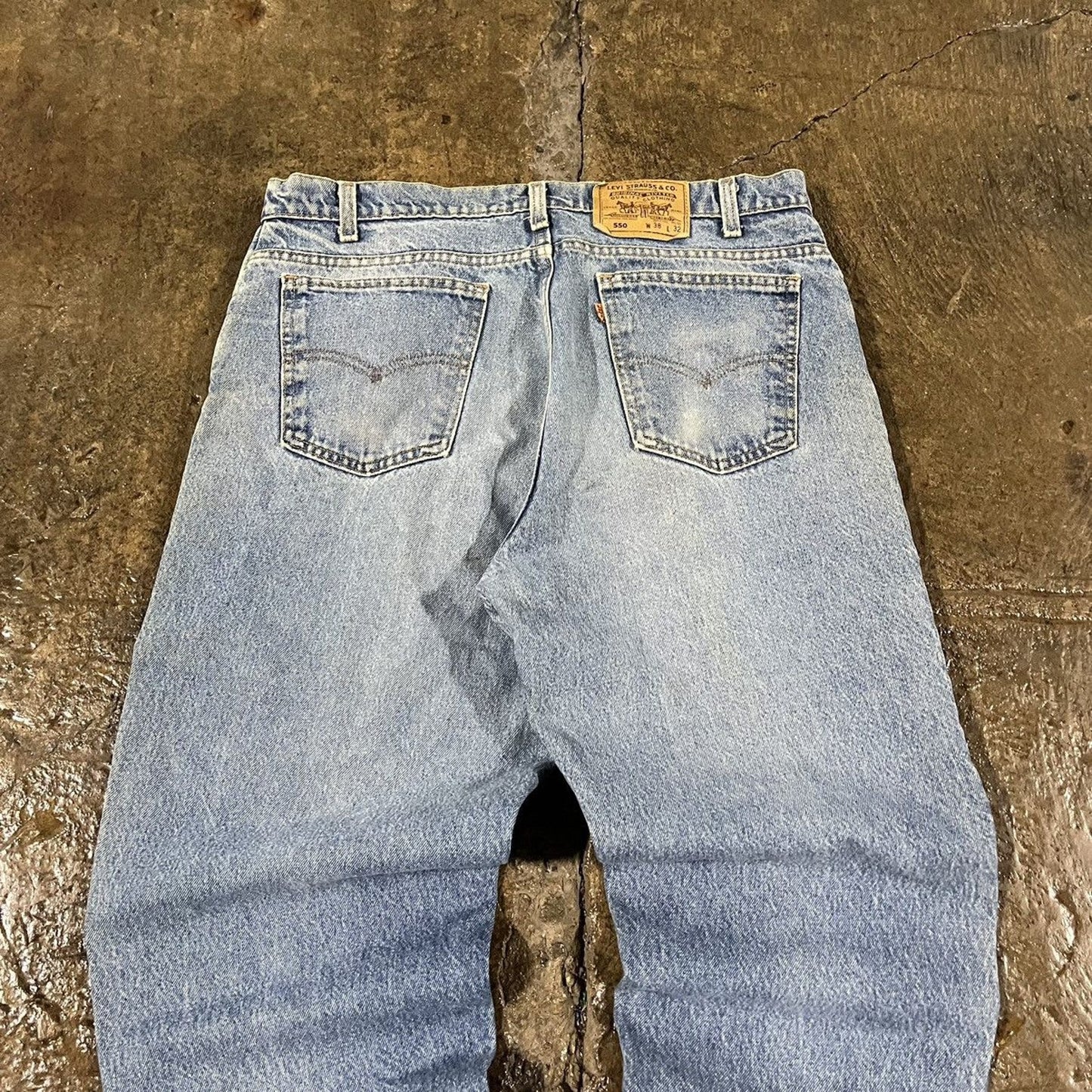 Vintage 90s Levi's 550 Faded Orange Tab Jeans (36)