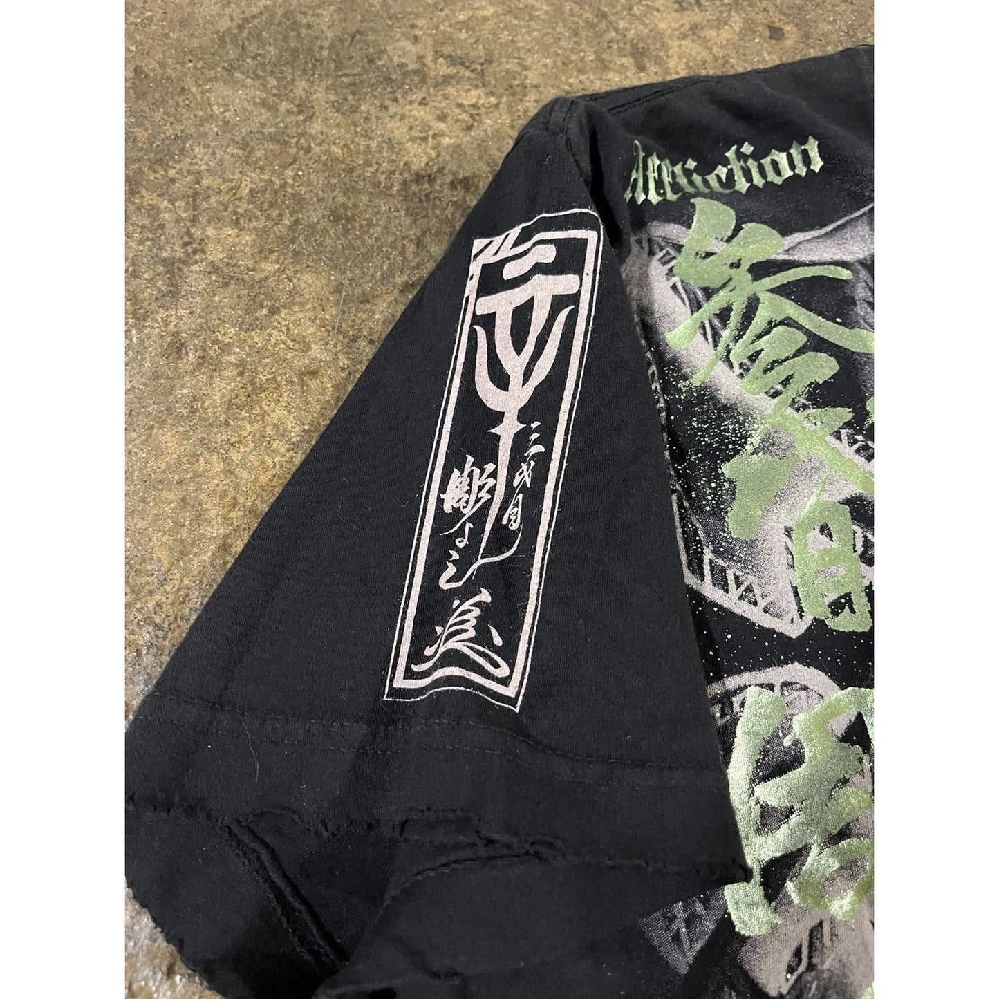 Y2K Affliction Grunge Cross Tee Shirt (L)