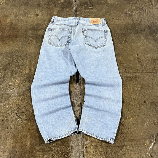 Vintage Y2K Levi's 505 Faded Essential Skater Jeans (31)