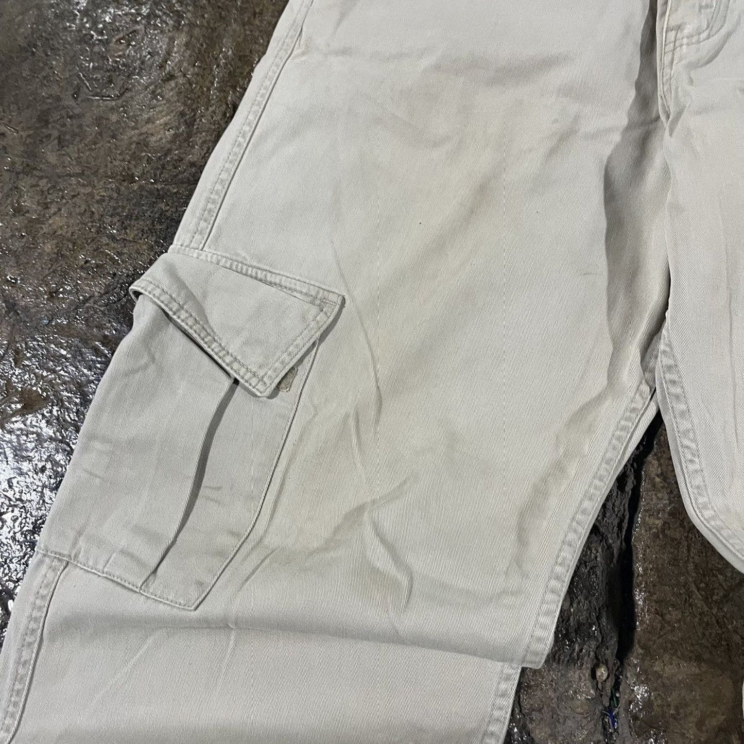 Vintage Y2K Levi's SilverTab Baggy Cargo Pants (31)