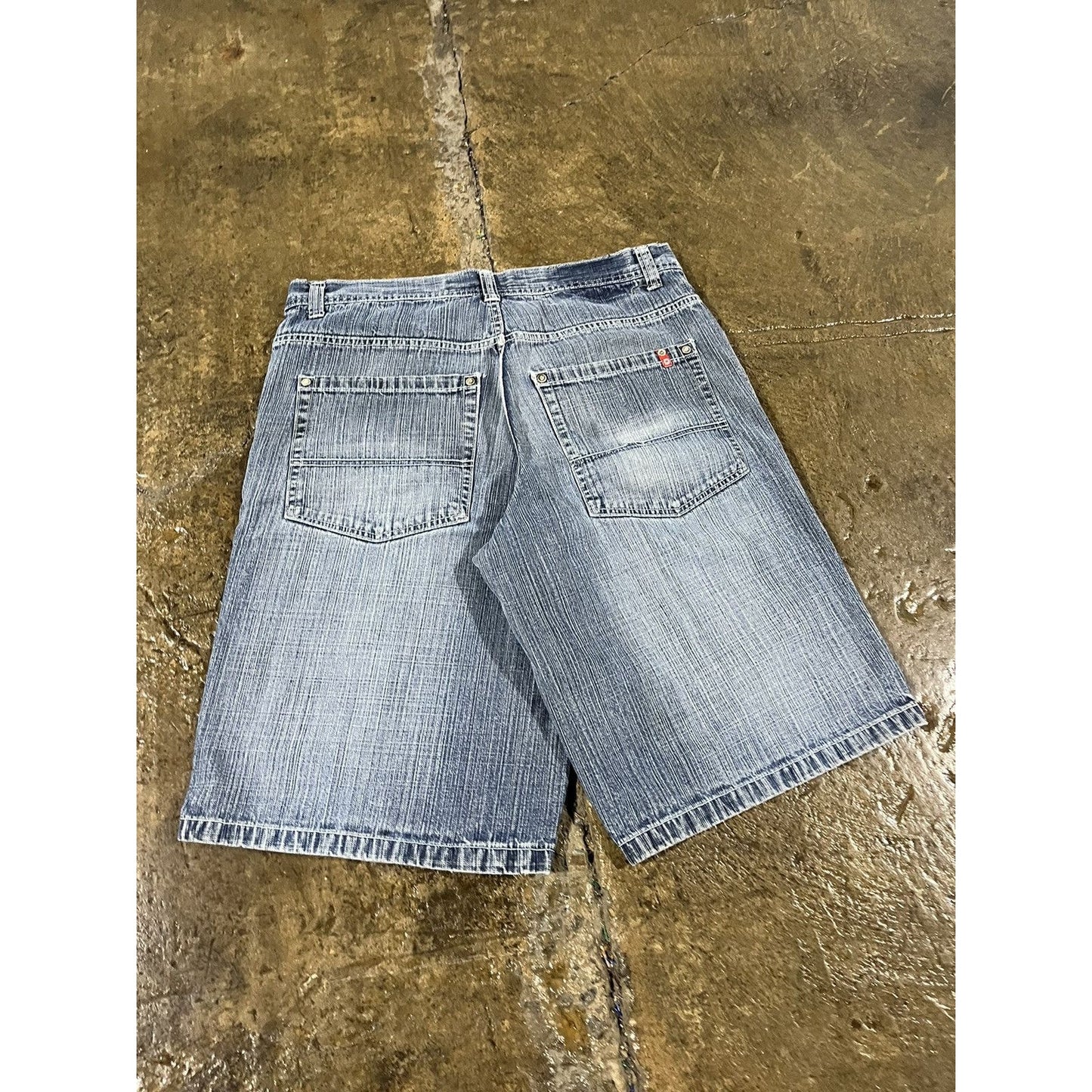 Vintage Y2K Faded Southpole Baggy Denim Shorts (36)